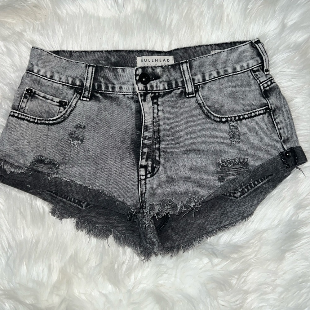 Bullhead Denim Co. Black Stone Wash Slouchy Denim Jean Short Size 3